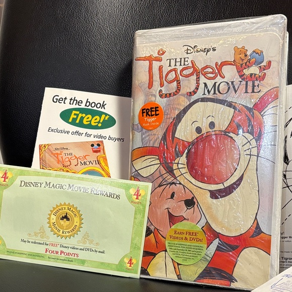 Disney The Tigger Movie VHS with Extras - Picture 2 of 6